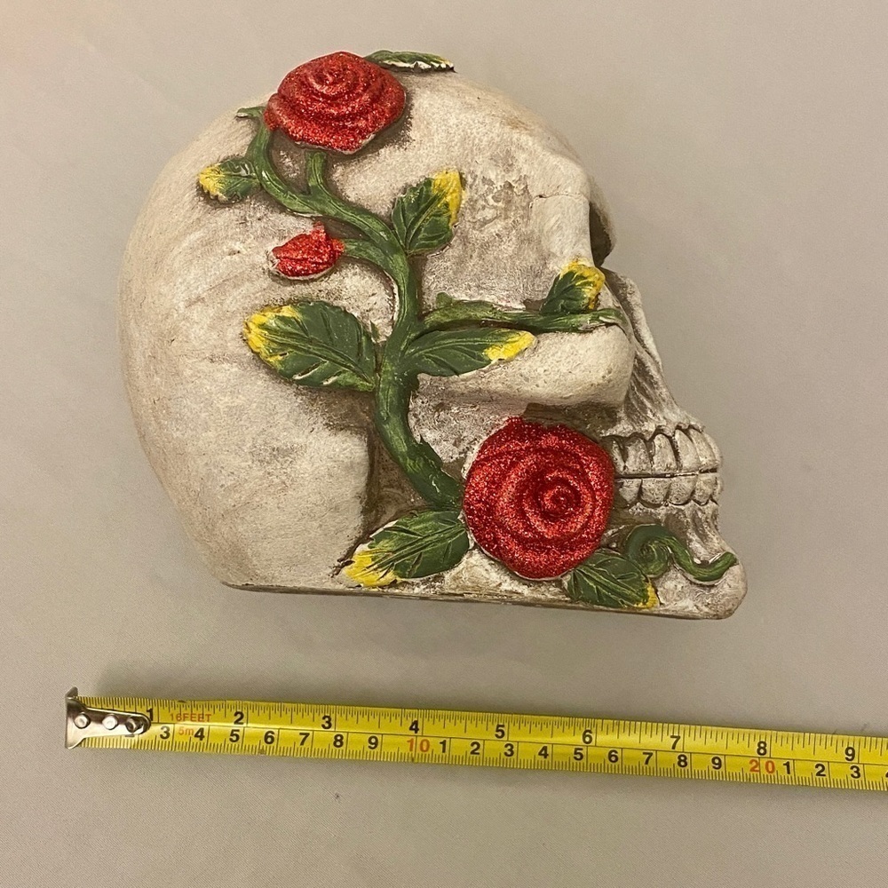 Skull With Roses Figurine Day Of The Dead Sugar Skull Glitter Flowers Decor - Picture 9 of 11